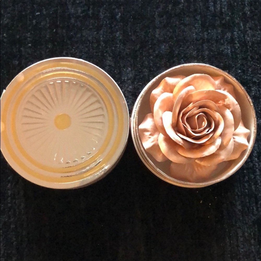SOLD🚨Lancome La Rose À Poudrer starlight sparkle